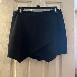 Black envelop skirt